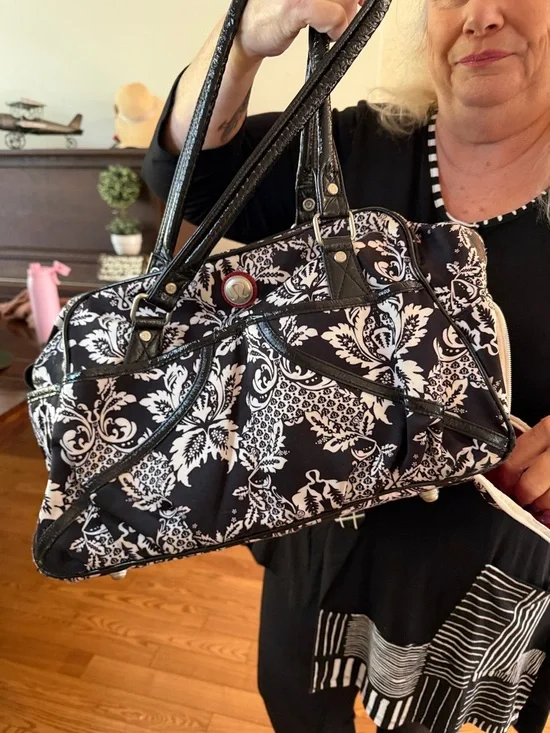 Lulu - Picture 1 of 1